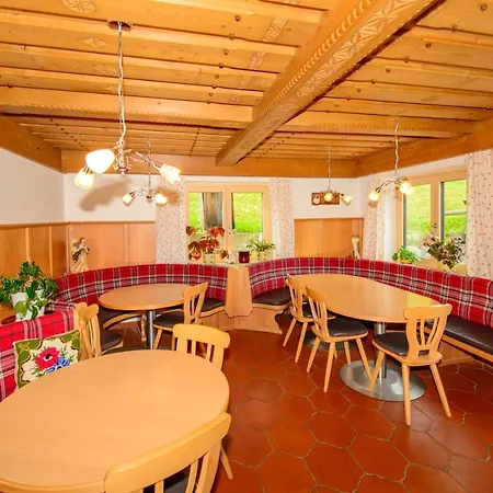 Schrahlehen Bed & Breakfast