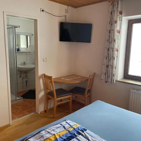 Schrahlehen Bed & Breakfast Wagrain