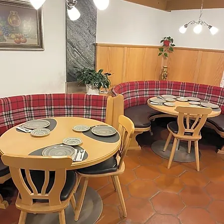 Schrahlehen 住宿加早餐酒店