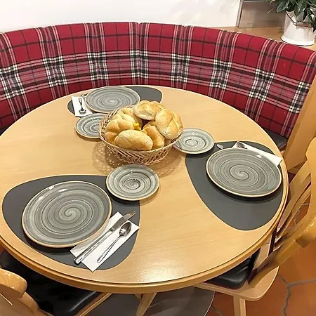 Schrahlehen 住宿加早餐酒店 瓦格赖恩